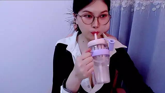 Little-sweet on StripChat 