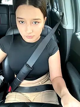 Freechat littlemelodi18 on StripChat