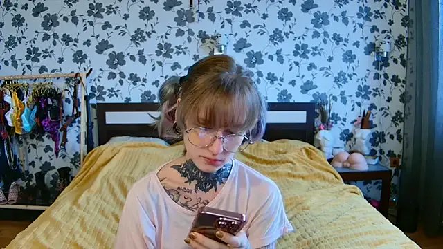 Freechat Littlespacemouse on StripChat