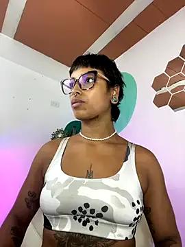 Freechat LollaByer on StripChat