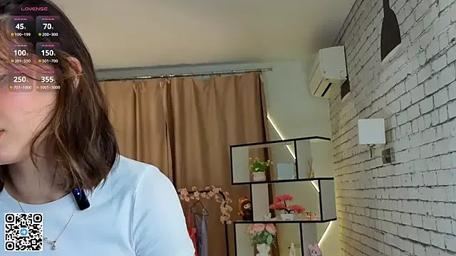 Freechat LorinaMaffitt on StripChat