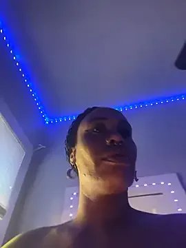 loveluna8 on StripChat