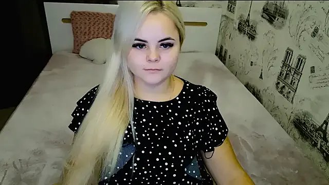 Freechat lovely-eyes on StripChat