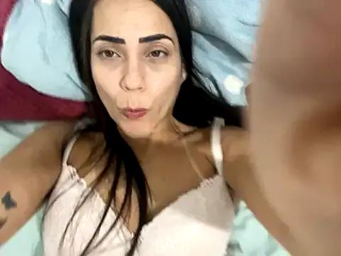lucioliveira — Peladinha e plug anal
