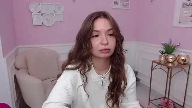 Freechat LucySkilar on StripChat