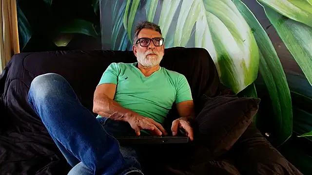 Freechat LukeCrews on StripChat