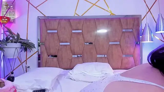 Freechat LunaPleasure on StripChat