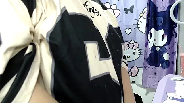 lussyevans24 on StripChat 