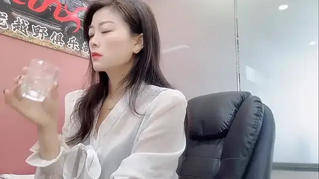 StripChat Maneki-nekoo is Freechat Maneki-nekoo — Maneki-neku