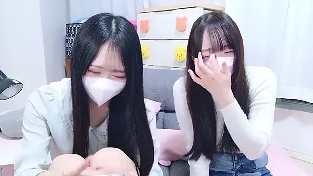 Group mao_maochan on StripChat