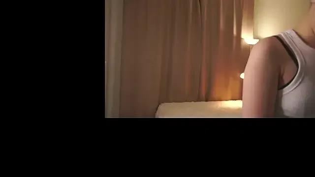 Freechat MargertDoyen on StripChat