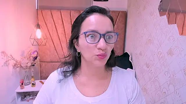 Freechat MarilynMiilf_ on StripChat