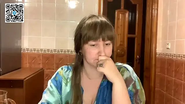 Freechat MaroonMoon_ on StripChat