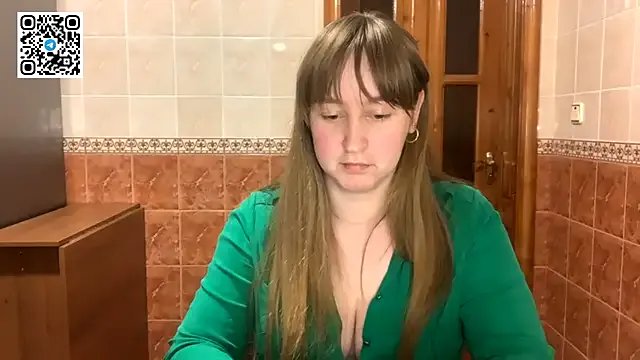 Freechat MaroonMoon_ on StripChat