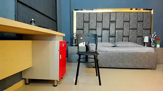 Freechat Matureyulyet on StripChat