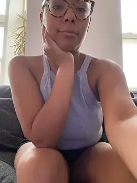 Freechat Melia_Rayne on StripChat