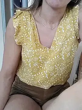 Freechat melissa_35_ on StripChat