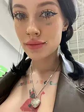 Freechat Melissa_crazy on StripChat