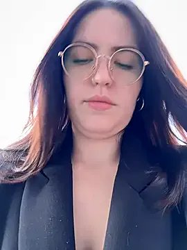 Freechat meow_girl on StripChat