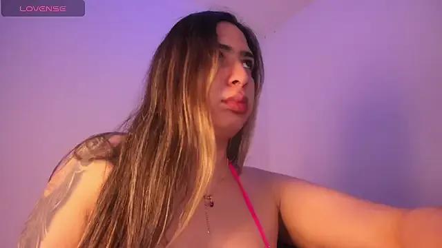Mia_for_you_lovee on StripChat