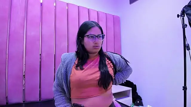 Miaa_Smiith_ on StripChat 