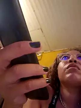 Freechat mila38 on StripChat