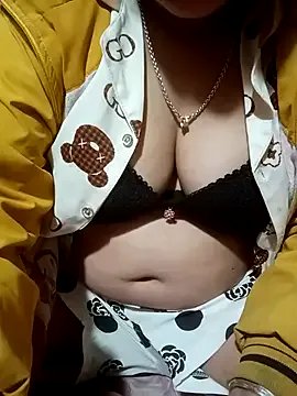 Freechat MinaYangon502 on StripChat