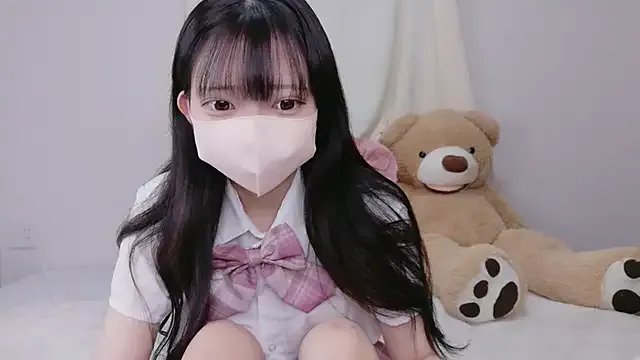 Group Mirai_oO16Oo on StripChat