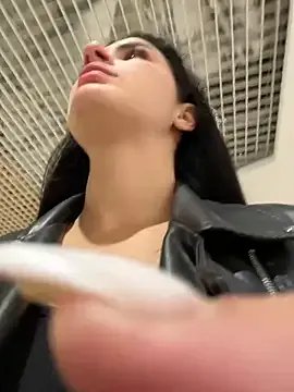 Freechat MiraReach on StripChat