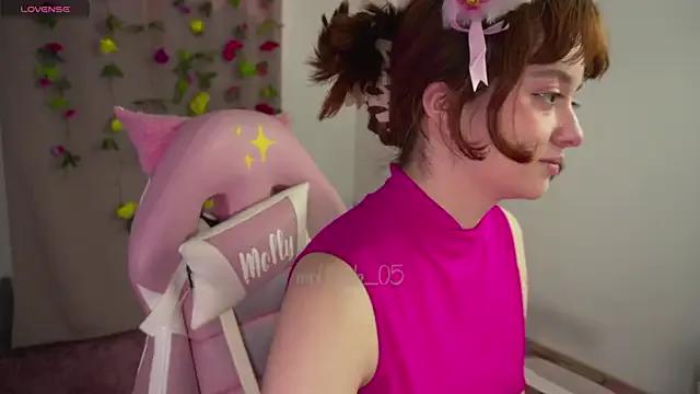 Freechat molly_russell on StripChat