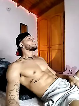 Freechat morenosiam on StripChat