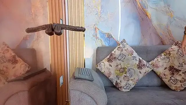 Freechat Nahomy_Smiths_aws on StripChat