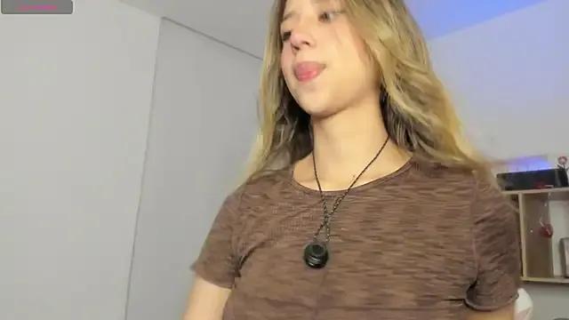 Natasna2 on StripChat 