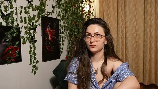 Freechat NaughtYHomemadE on StripChat