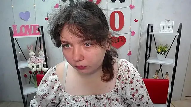 Freechat NeonilaLisova on StripChat