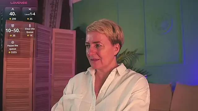 StripChat Nika_Smit is Freechat Nika_Smit — erotical dance