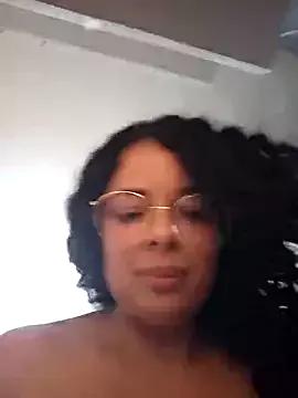 NinaSweet2 on StripChat 