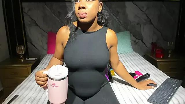 Niyirey1 on StripChat