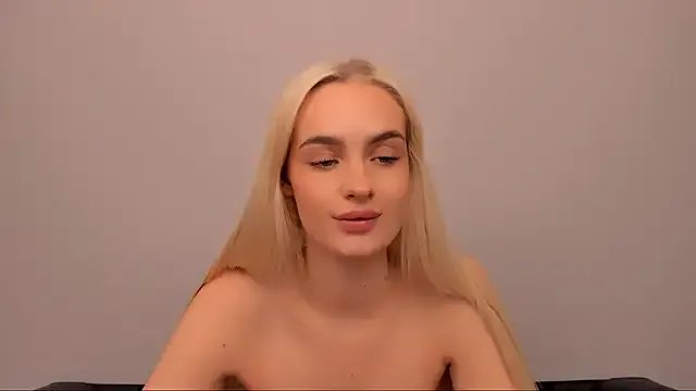 Freechat OliviaKisss on StripChat