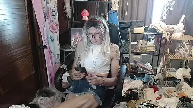 Freechat Ombeline1 on StripChat