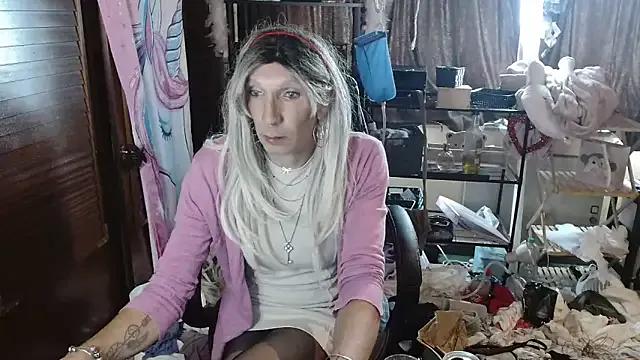 Freechat Ombeline1 on StripChat