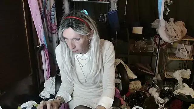 Freechat Ombeline1 on StripChat