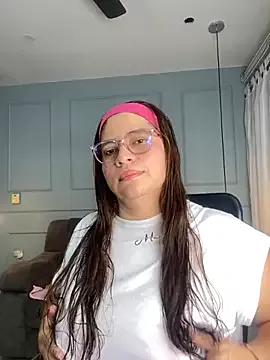 Orianabluee_ on StripChat