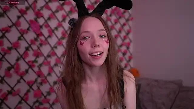 Avatar of Petite_Polly