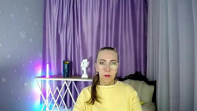 queen_a_n_i on StripChat 