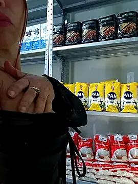 Freechat Queen_lorena on StripChat