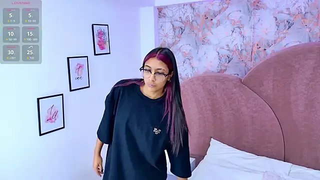 Freechat RavenGloomy on StripChat