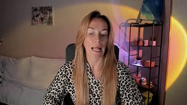 RebeccaMartinez on StripChat 