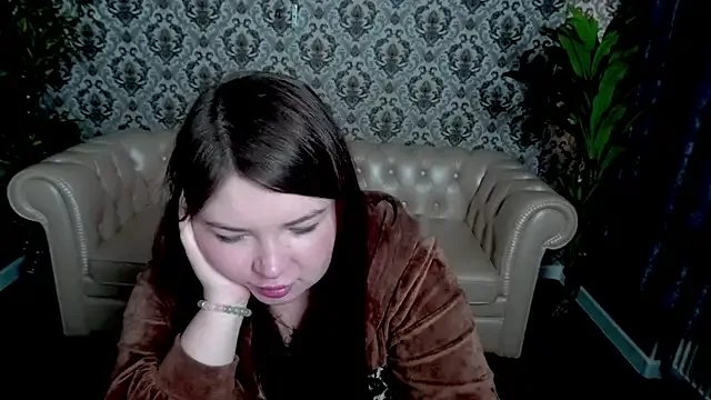 Freechat RosieMoons on StripChat