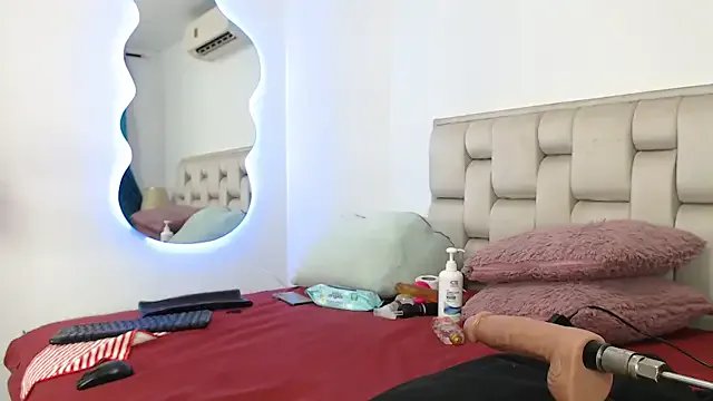 Freechat Roxy-Smith on StripChat